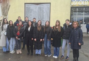 IMG-a420ed24161d674000ee8ac6468b1375-V